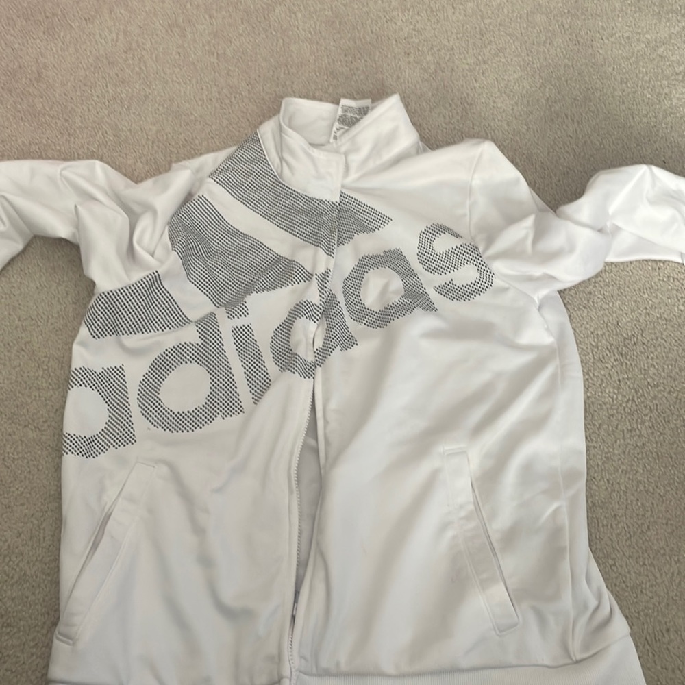 Adidas kids workout zip up jacket! size XL! white and black dots with logo!